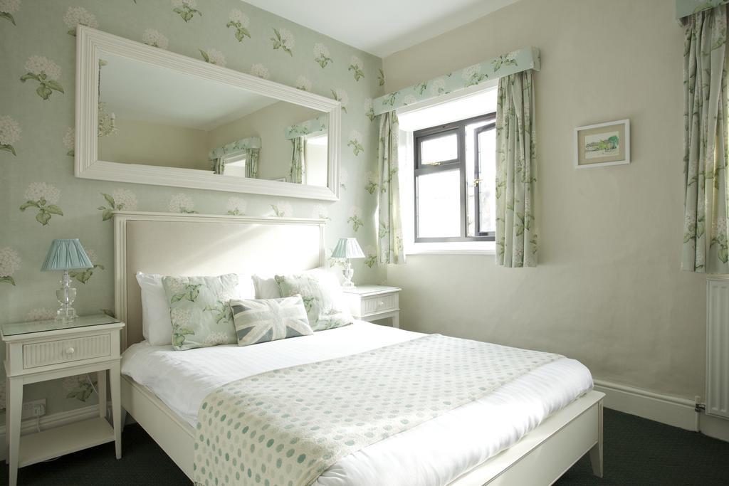 Exmoor White Horse Inn Exford Room photo